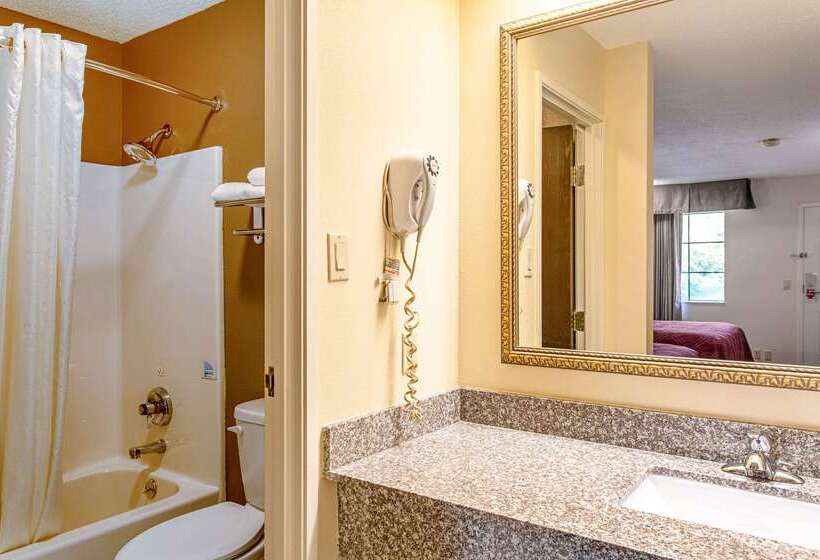 فندق Econo Lodge