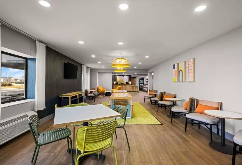 ホテル Spark By Hilton Fort Wayne