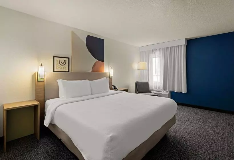 ホテル Spark By Hilton Fort Wayne
