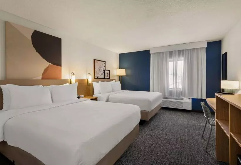 ホテル Spark By Hilton Fort Wayne