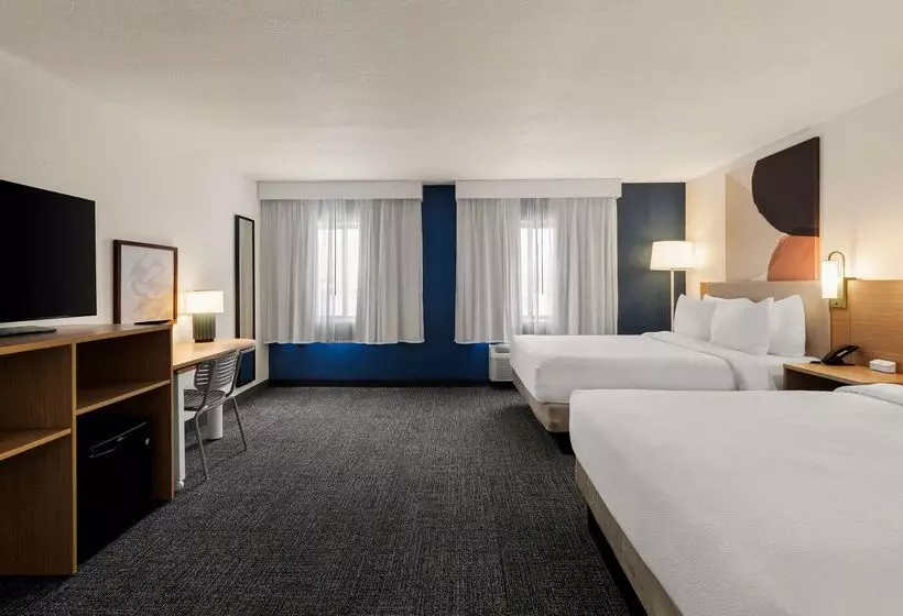 ホテル Spark By Hilton Fort Wayne