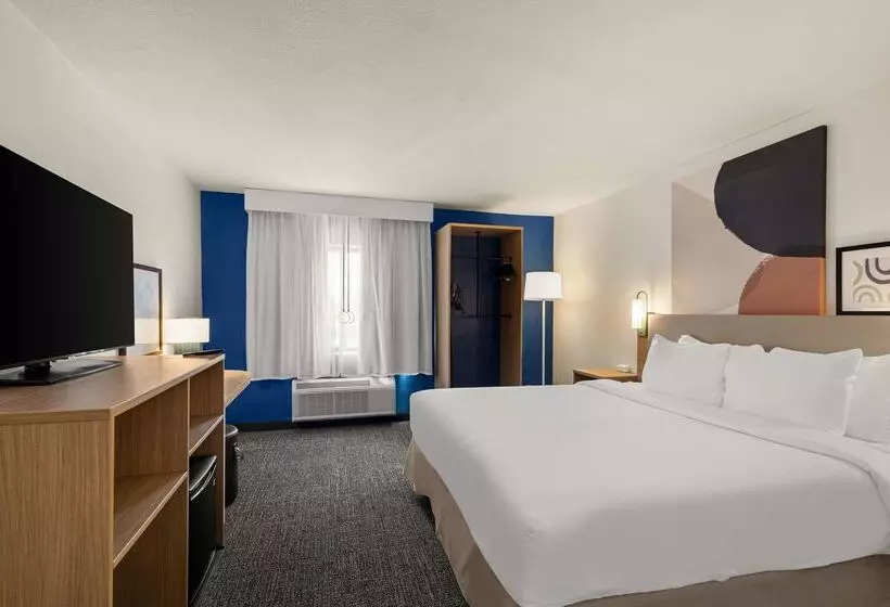 ホテル Spark By Hilton Fort Wayne