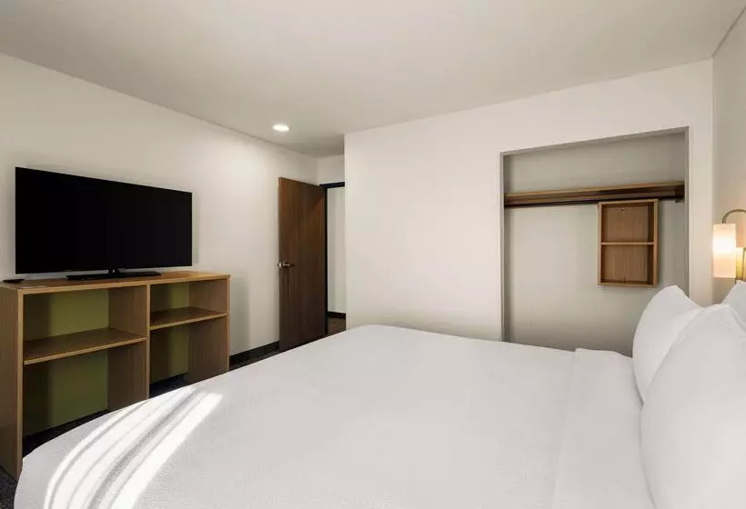 ホテル Spark By Hilton Fort Wayne