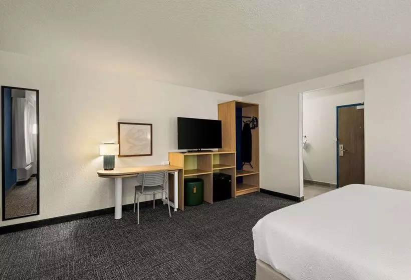 ホテル Spark By Hilton Fort Wayne
