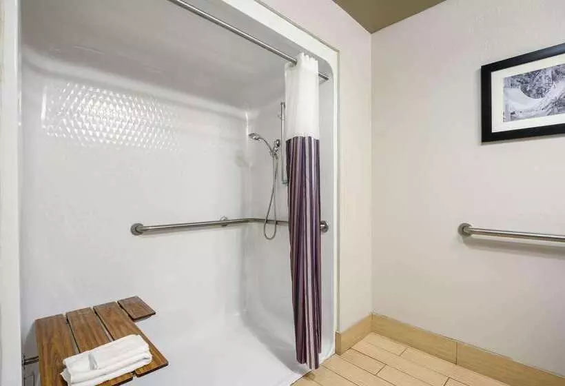 هتل La Quinta Inn By Wyndham North Myrtle Beach