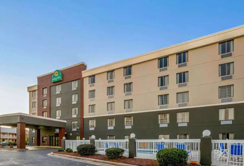 هتل La Quinta Inn By Wyndham North Myrtle Beach