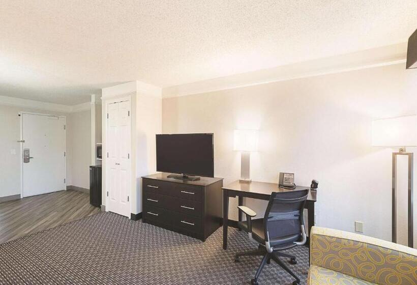 酒店 La Quinta By Wyndham Austin Round Rock