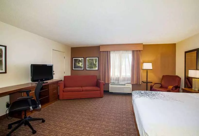 בית מלון כפרי Baymont By Wyndham Columbia, Mo