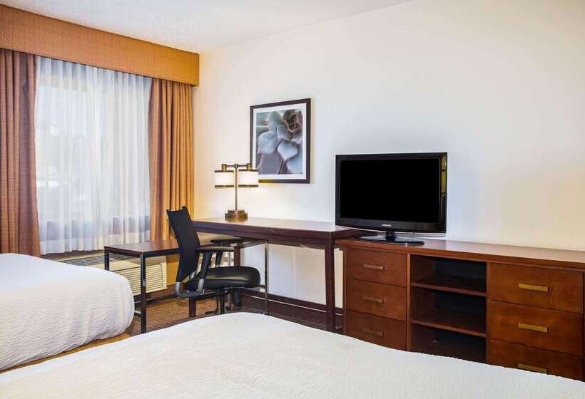 فندق Baymont By Wyndham Columbia, Mo