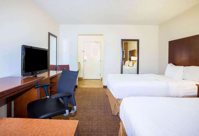 فندق Baymont By Wyndham Columbia, Mo