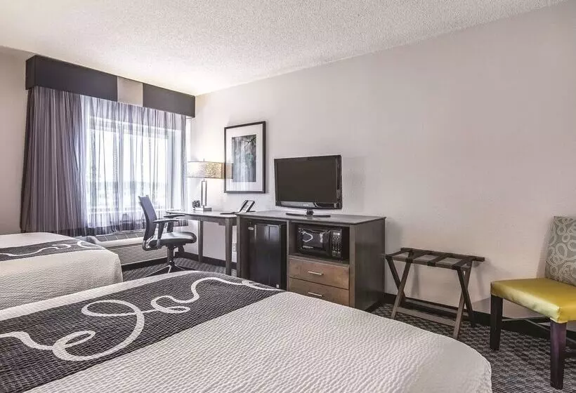 ホテル La Quinta By Wyndham Hartford Bradley Airport