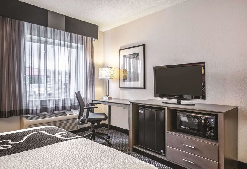فندق La Quinta By Wyndham Hartford Bradley Airport