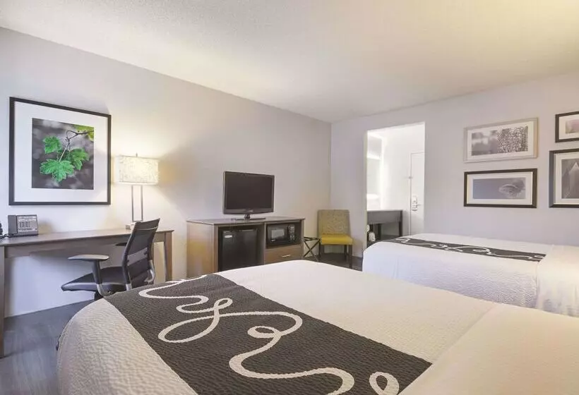 ホテル La Quinta By Wyndham Hartford Bradley Airport