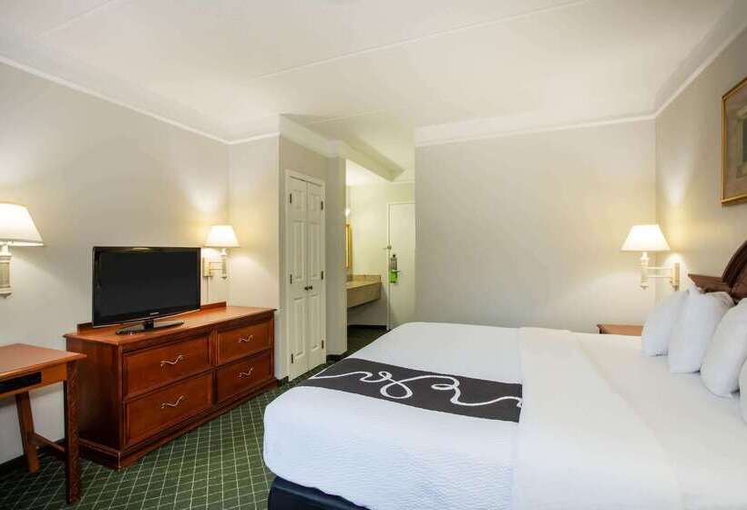 هتل La Quinta By Wyndham Melbourne Viera