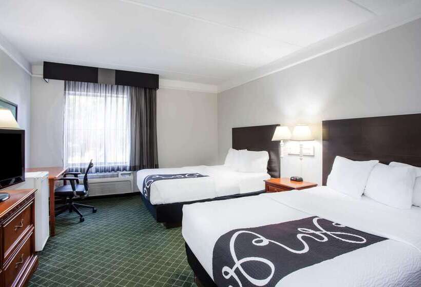 هتل La Quinta By Wyndham Melbourne Viera