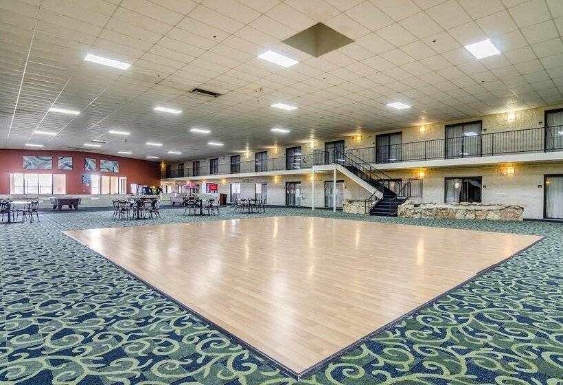 فندق Red Roof Inn & Conference Center Wichita Airport