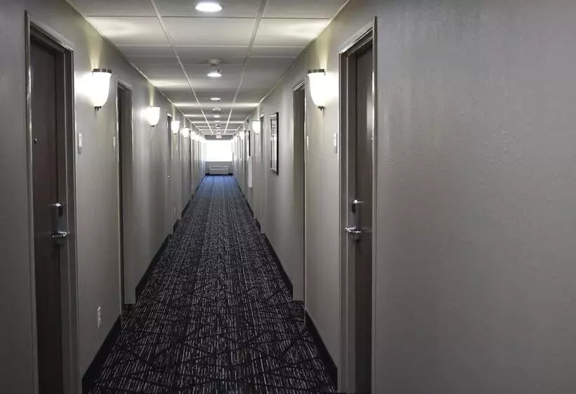 Отель Sleep Inn & Suites West Knoxville