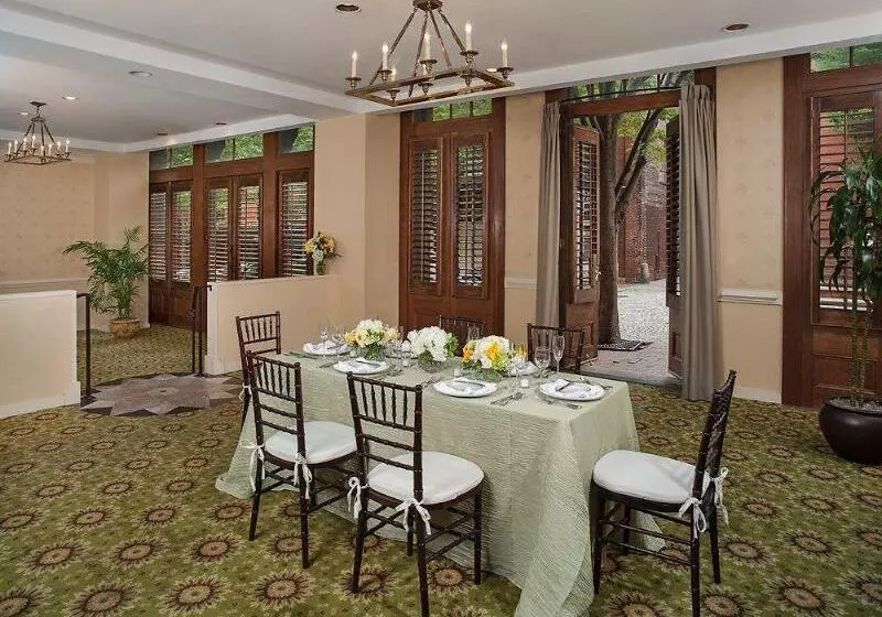 ホテル The Berkeley