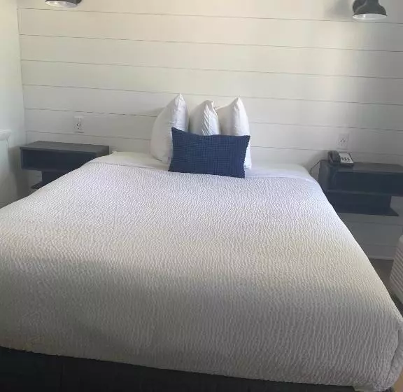 Отель The Shorehouse