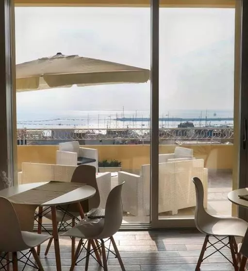ベッドアンドブレックファースト La Terrazza Dei Colori