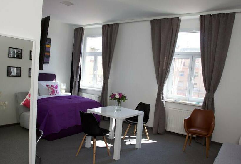 Dolac One Apartments