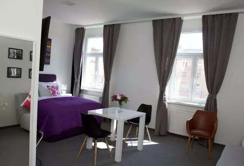 Dolac One Apartments