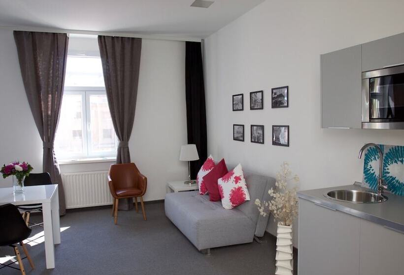 Dolac One Apartments