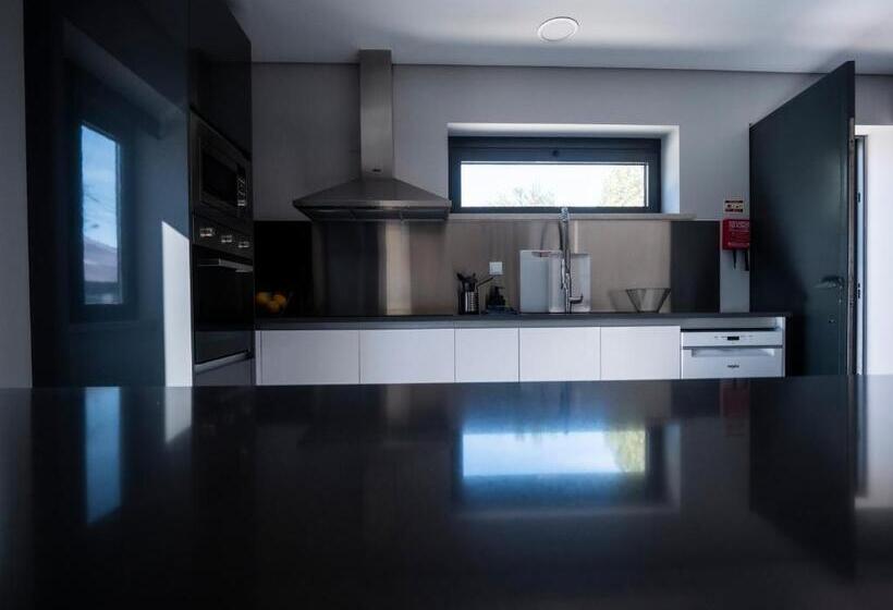 Villa Caparica Hostel