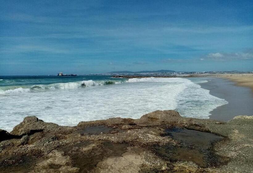 Villa Caparica Hostel