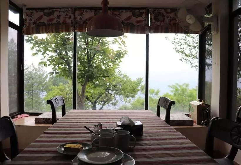 تختخواب و صبحانه Bhurban Valley Cottages 2