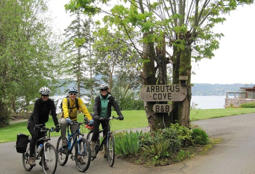 مبيت وإفطار Arbutus Cove Guesthouse