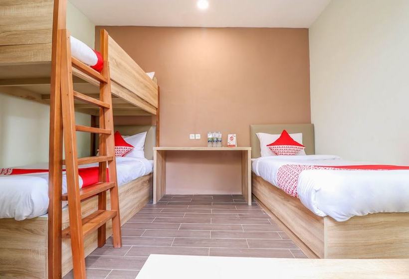 Hotel Oyo 1445 Jimbaran 12 Residence