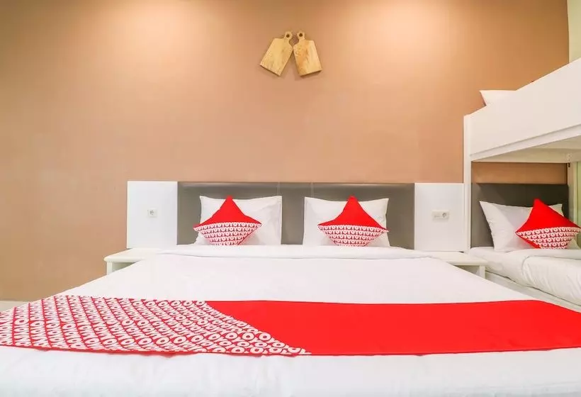 هتل Oyo 1445 Jimbaran 12 Residence