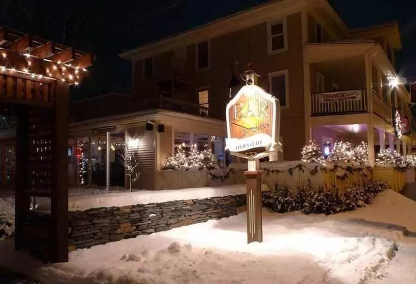 Auberge Ayer S Cliff