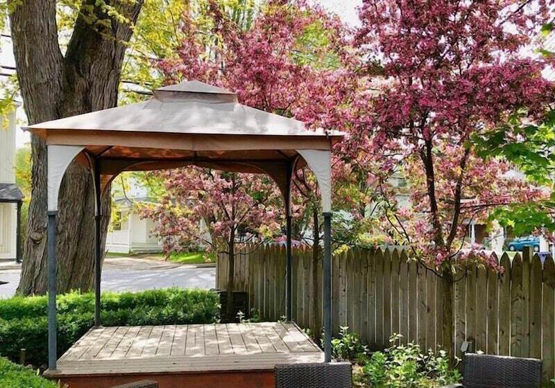 Szálló Auberge Ayer S Cliff