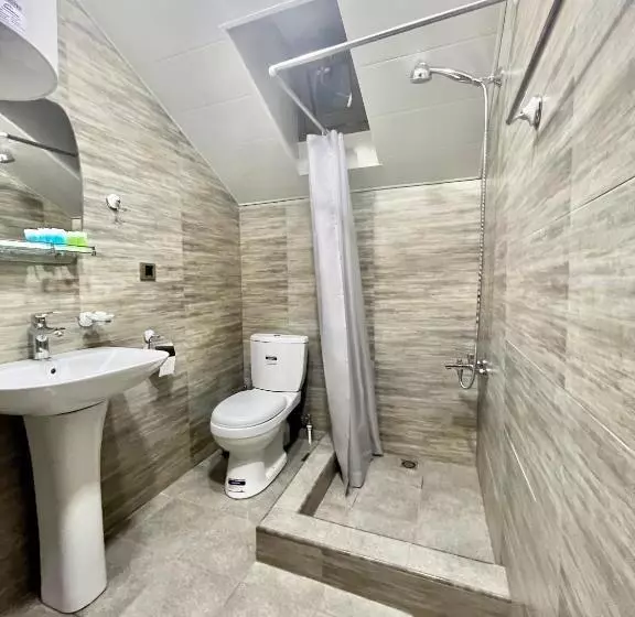 تختخواب و صبحانه Ojakh Resort