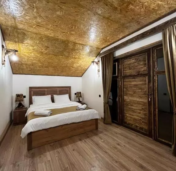 تختخواب و صبحانه Ojakh Resort