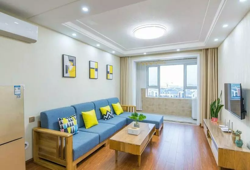 هتل 2) Comfortable Sea View: No. 3 Bath, No. 3 Beach, No. 10 Thousand Square Meters, Dongyi Town, Ocean