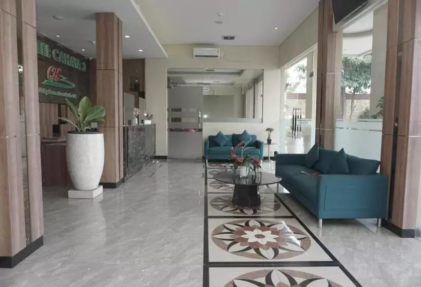 ホテル Cahaya 3 Airport Juanda Surabaya