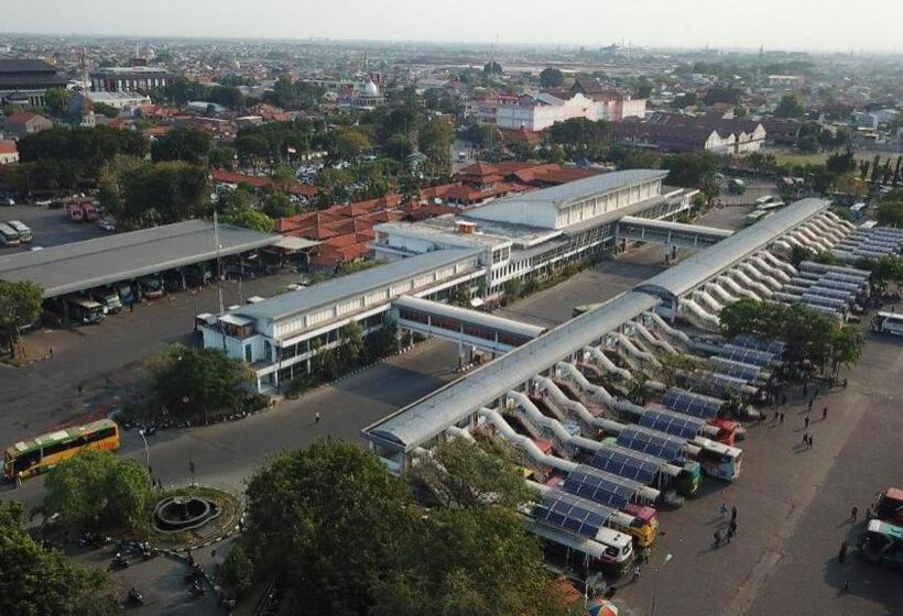 هتل Cahaya 3 Airport Juanda Surabaya