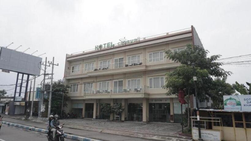 هتل Cahaya 3 Airport Juanda Surabaya