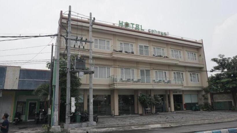 هتل Cahaya 3 Airport Juanda Surabaya