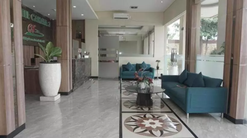 ホテル Cahaya 3 Airport Juanda Surabaya