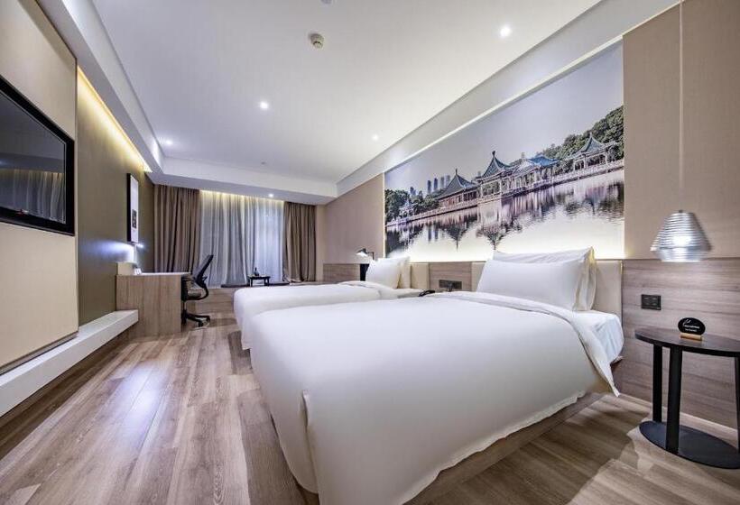 Atour Hotel Wuhan Tianhe Airport Tenglong Avenue Subway Station