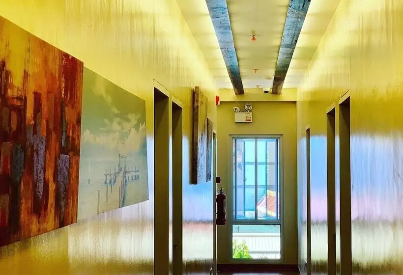 ホテル Davao Persimmon Suites