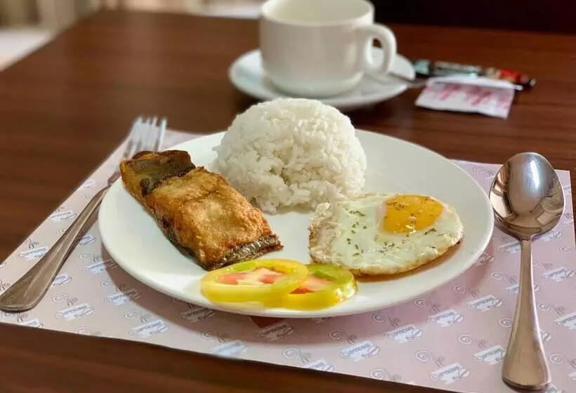 ホテル Davao Persimmon Suites