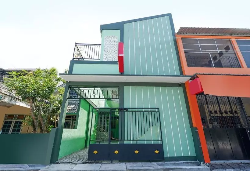 ホテル Oyo 1183 Kalimaya Residence Syariah