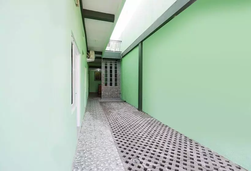 ホテル Oyo 1183 Kalimaya Residence Syariah