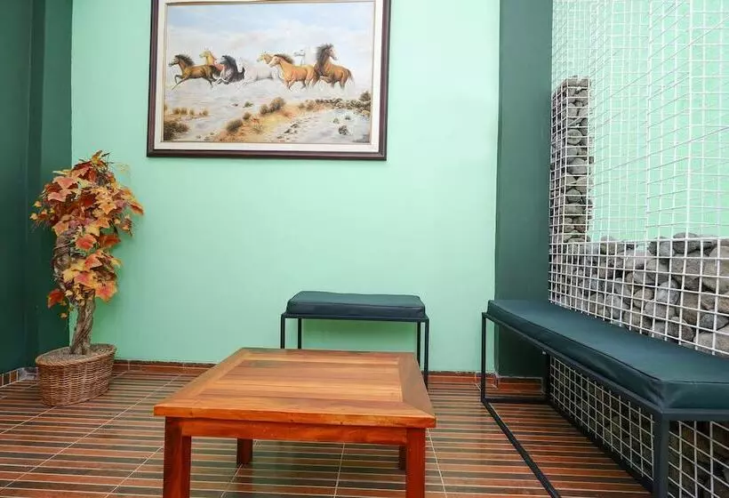 ホテル Oyo 1183 Kalimaya Residence Syariah