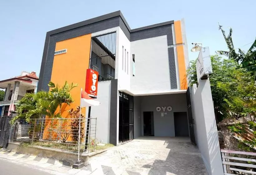 ホテル Oyo 1316 Mentari Family Residence